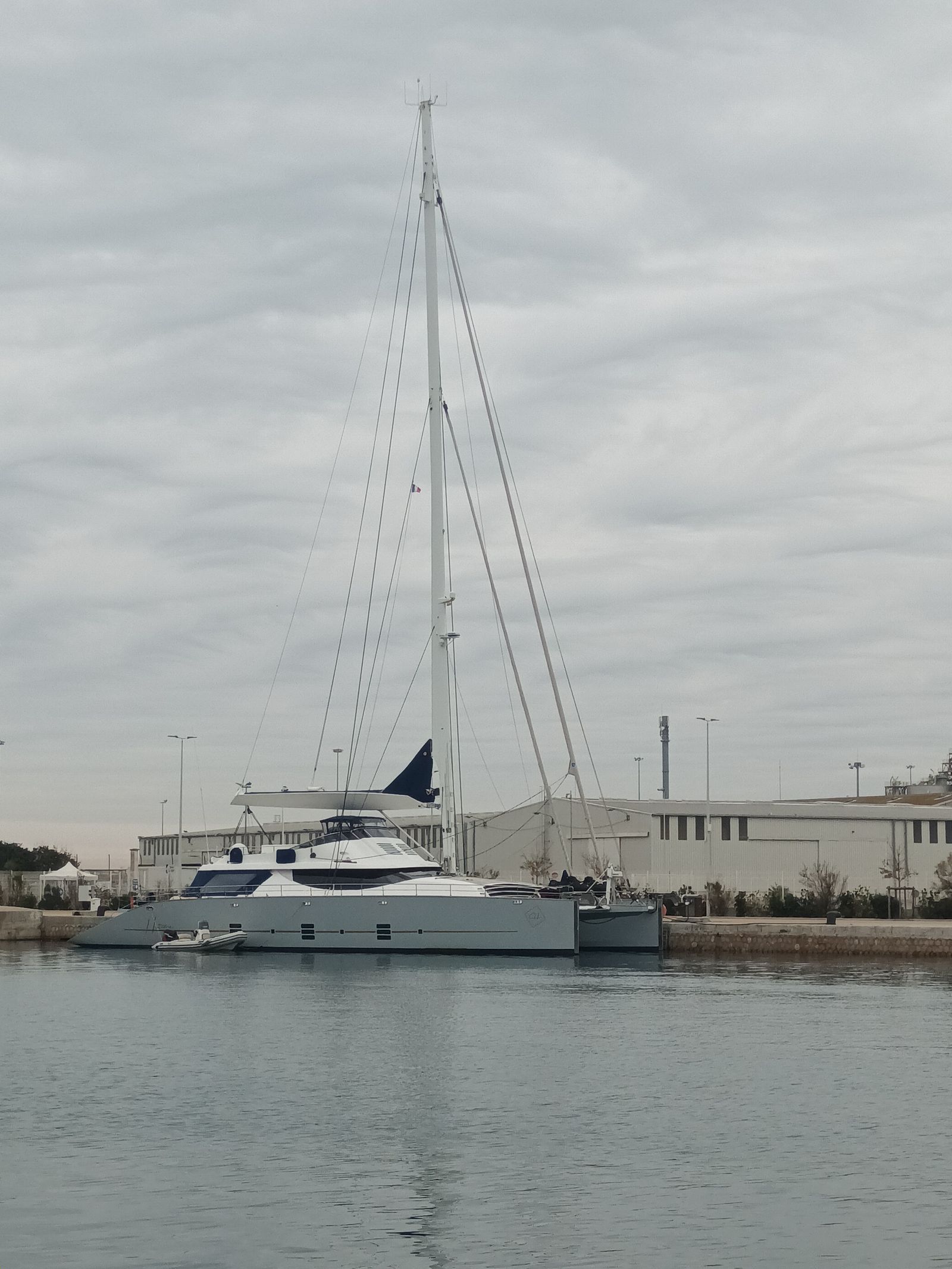 Catamaran Bay 38 — przykład